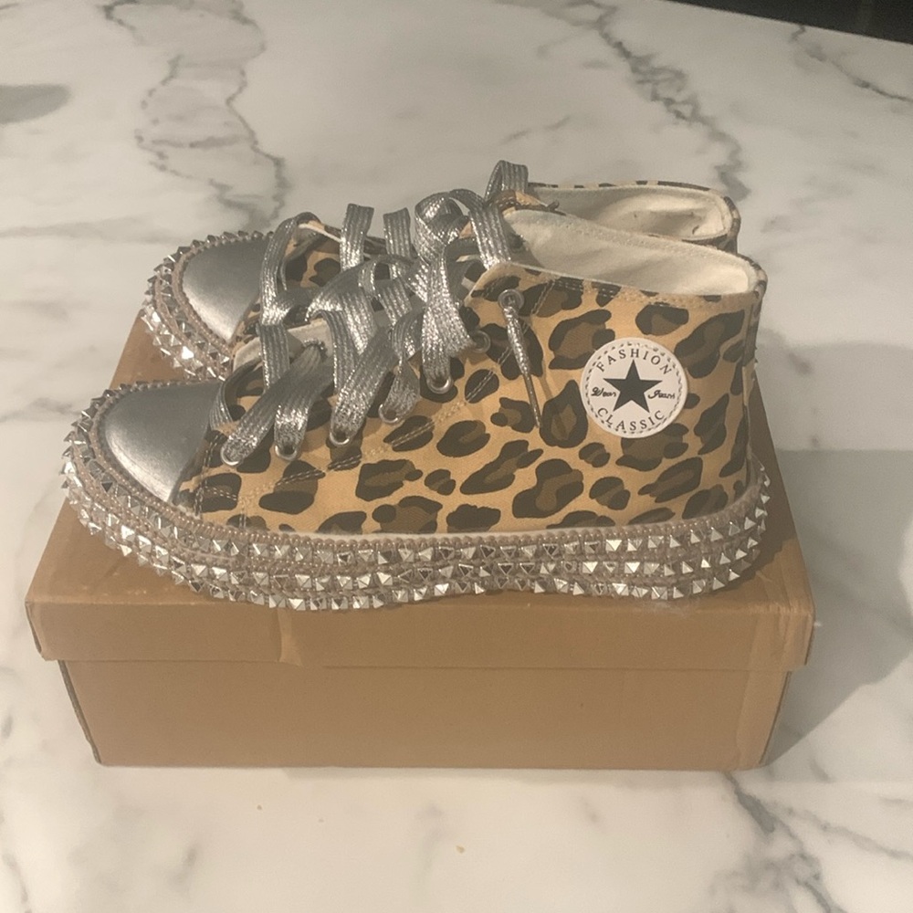 Leopard print high top shoes
